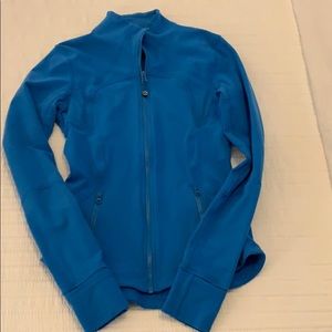Size 4 lulu jacket